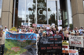 Bulga residents and their supporters rally against Rio Tinto’s Mt Thorley Warkworth coal mine expansion PHOTO Kate Ausbern